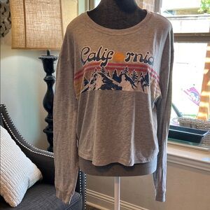 Love Tribe Gray Long Sleeve 'California' Graphic Tee with Sunset Stripes